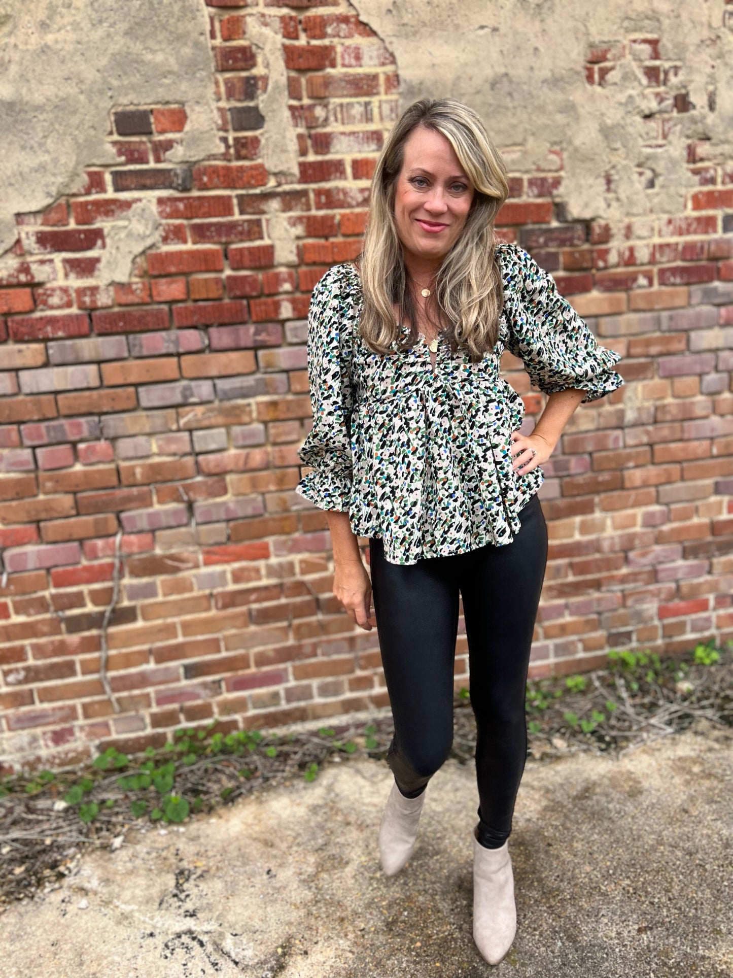 Floral Print Sweatheart Neckline Top